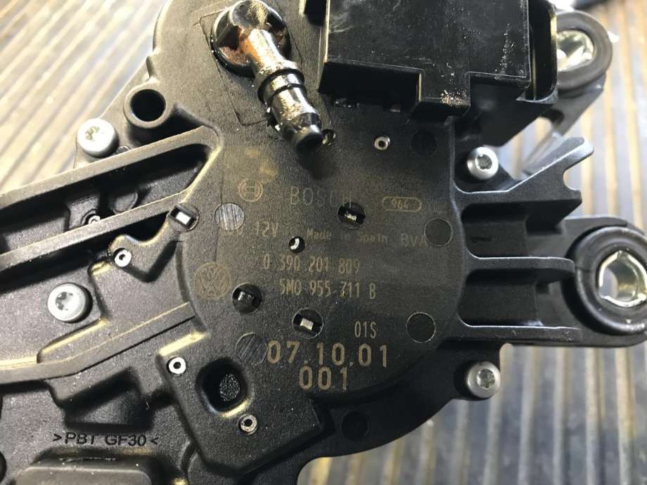 Viskermotor bakrute til VW Golf, Plus/Cross 2005-2009 (Fase 1)  (0390201809|5M0955711B|)