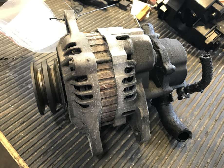 Dynamo diesel til Mitsubishi Pajero Sport, 1999-2001  (MD366052)