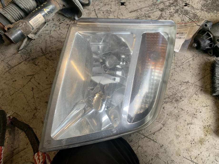 Frontlykt høyre halogen til Ford Transit Connect, 2009-2013 (Type I, Fase 2)  