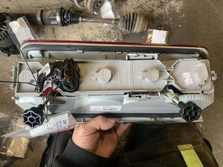 Baklykt høyre til Ford Transit Connect 2009-2013 (Type I, Fase 2)  