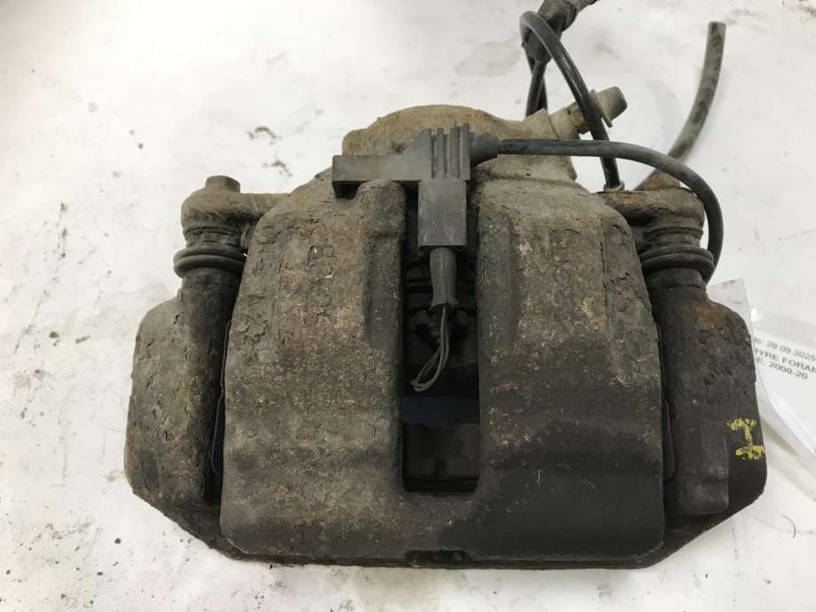 Bremsecaliper høyre foran til Mercedes C-Klasse, 2000-2004 (Fase 1) (W203) (W203) 