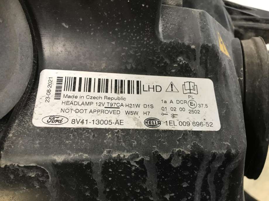 Frontlykt høyre xenon til Ford Kuga 2008-2012 (Type I)  