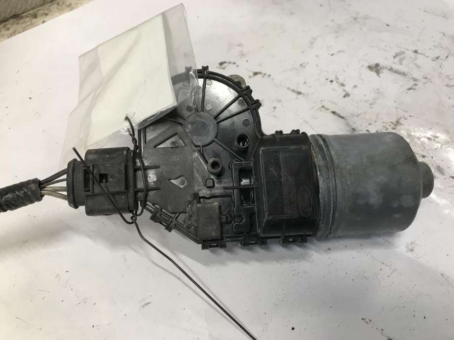 Viskermotor frontrute til Ford Kuga 2008-2012 (Type I)  (8V41-17508-AB|0390243067|)