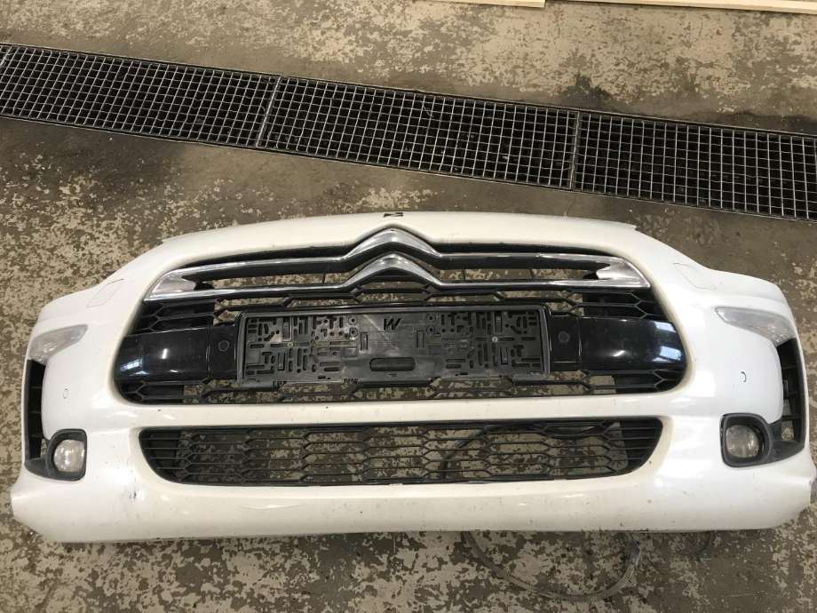 Støtfanger foran til Citroën DS5, 2012-2017  