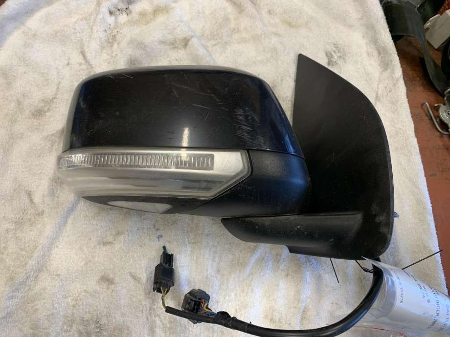 Speil høyre til Nissan Pathfinder 2005-2010 (Fase 1) (R51) (R51) 