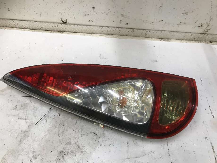 Baklykt venstre til Toyota Yaris Verso, 1999-2007  