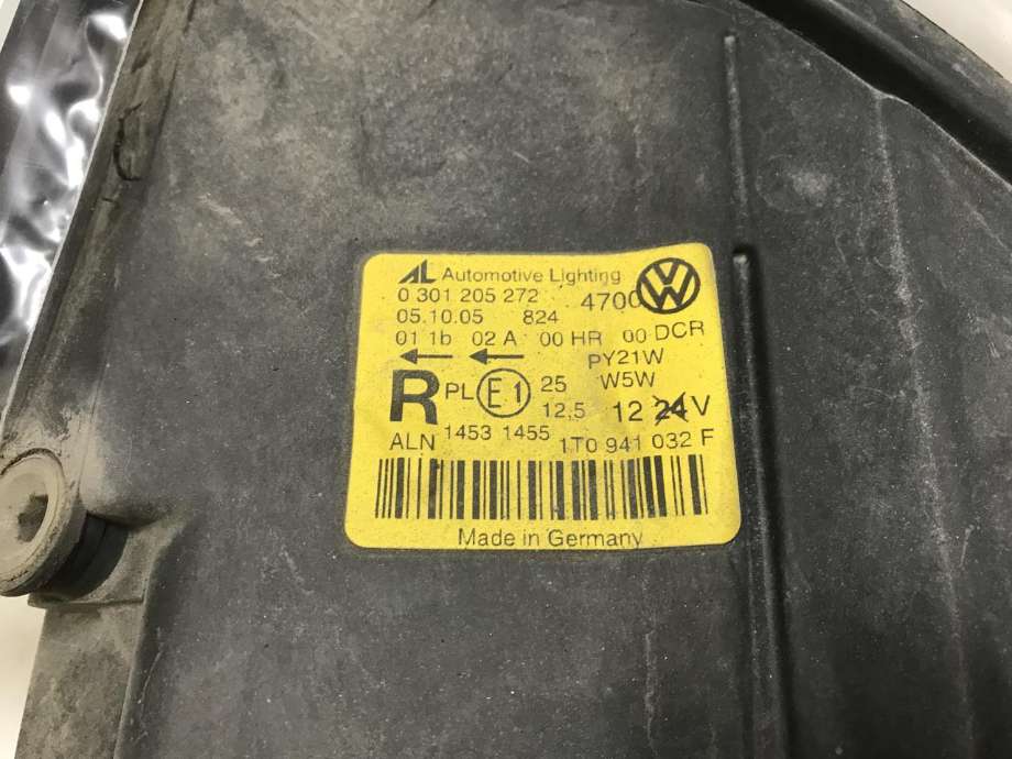 Frontlykt høyre xenon til VW Touran 2003-2006 (Type I, Fase 1)  