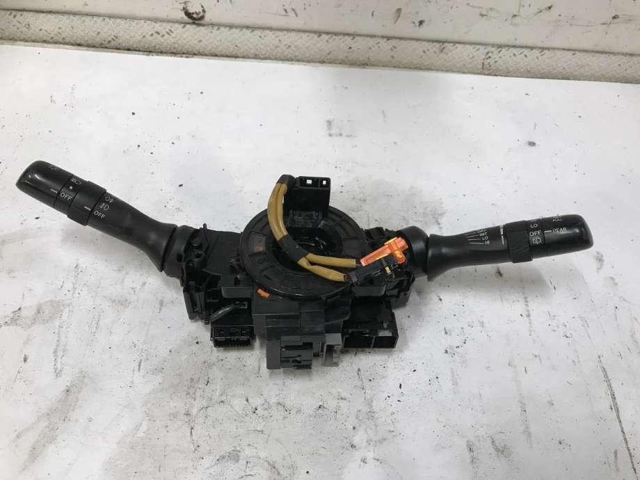 Bryter combi til Toyota RAV4, 2006-2009 (Type III, Fase 1)  