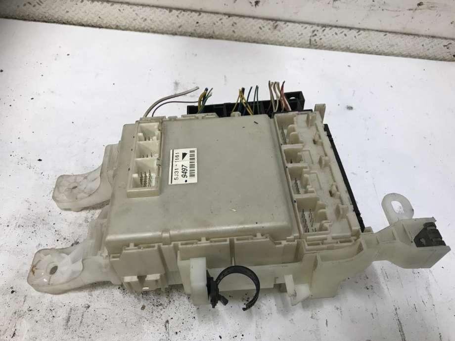 Sikringsboks kupe til Toyota RAV4 2006-2009 (Type III, Fase 1)  