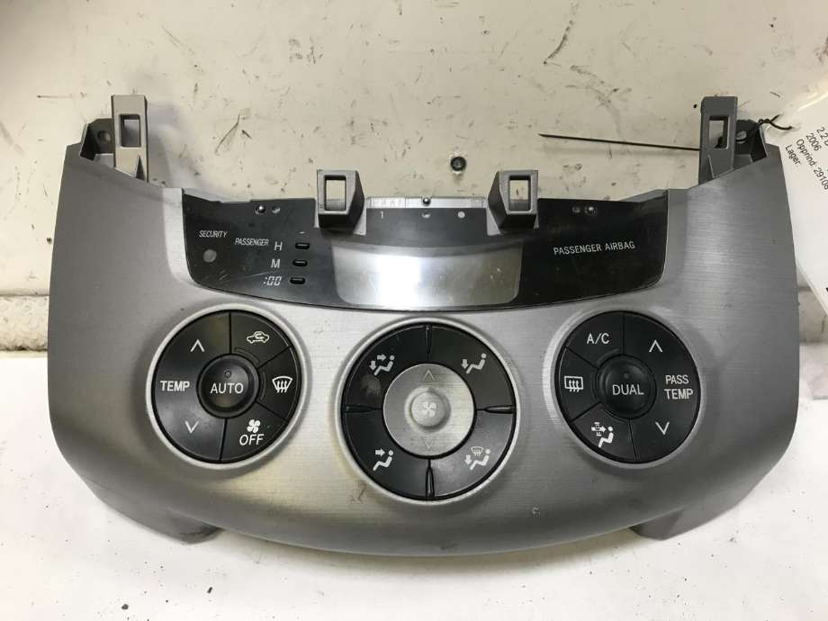 Varmeapparat betjening til Toyota RAV4, 2006-2009 (Type III, Fase 1)  