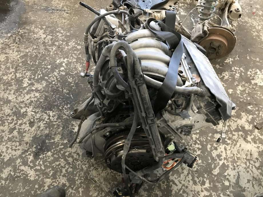 Motor bensin til BMW 3-Serie 2005-2011 (E90/E91/E92/E93) (E90/E91/E92/E93) 