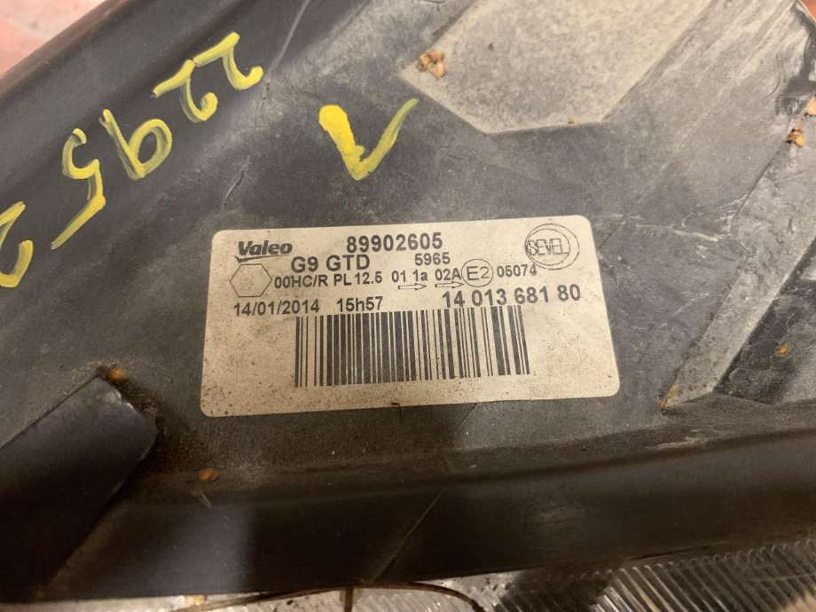 Frontlykt venstre halogen til Peugeot Expert 2007-2016 (Type II)