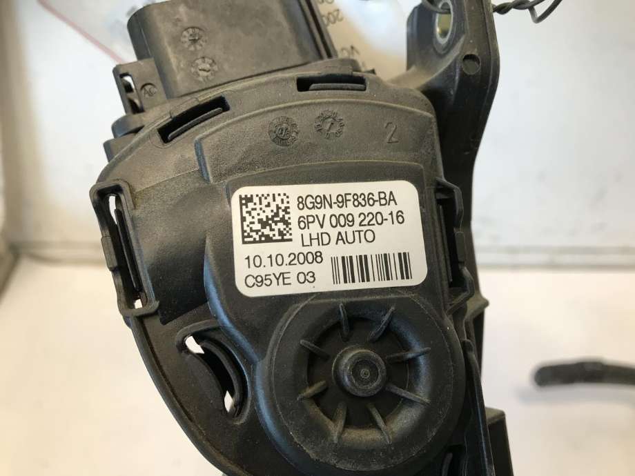 Pedal gass til Volvo XC60 2008-2013 (Type I, Fase 1)  (8G9N-9F836-BA|6PV009220-16|)