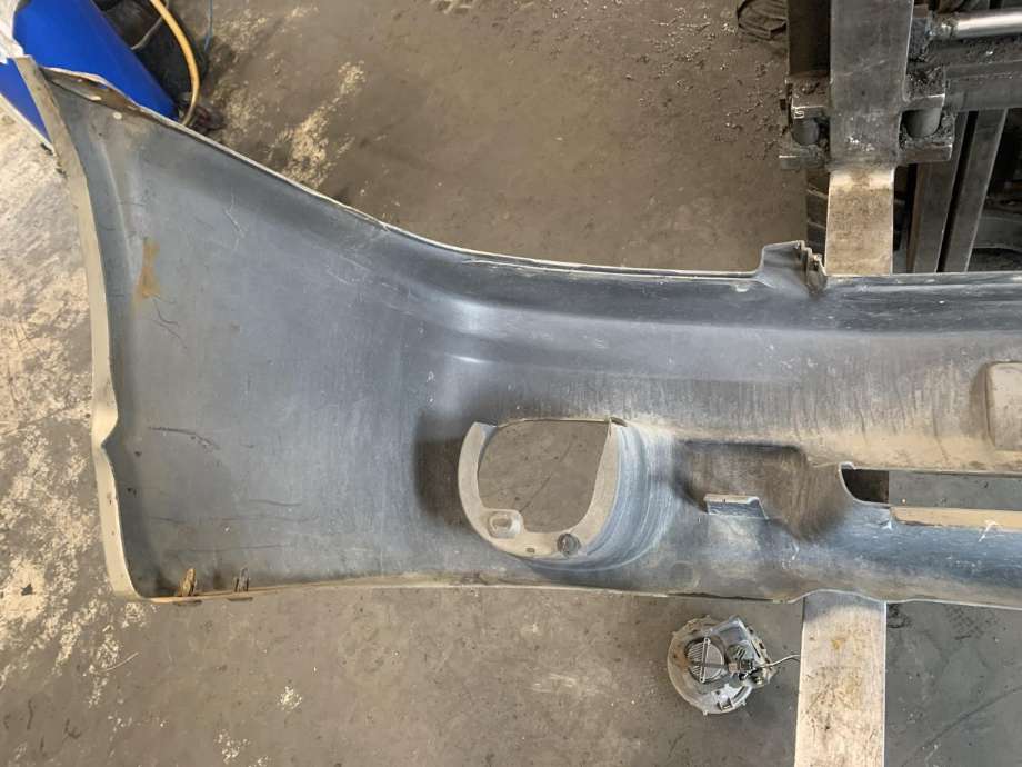 Støtfanger foran til Subaru Outback 1999-2003 (Type II)  