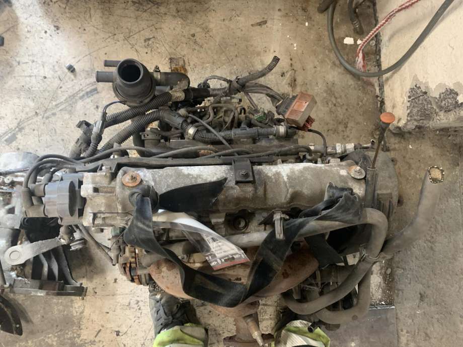 Motor bensin til Peugeot Boxer 1995-2002 (Type I)  
