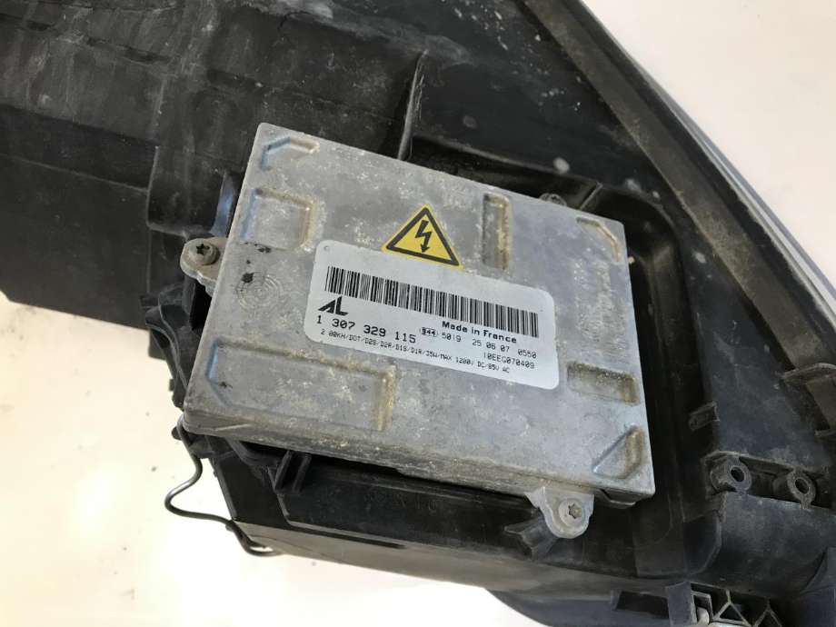 Frontlykt høyre xenon til Audi A3 2003-2008 (Type II, Fase 1)  