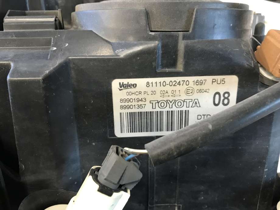 Frontlykt høyre halogen til Toyota Auris 2007-2010 (Type I, Fase 1)  