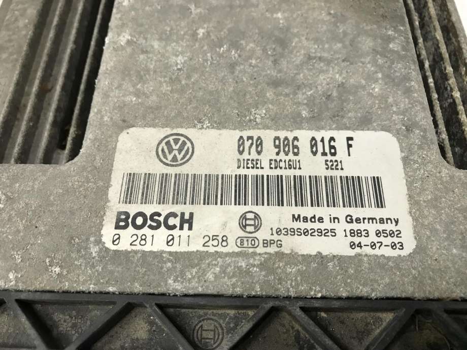 Styreenhet motor til VW Touareg 2003-2007 (Type I, Fase 1)  (BOSCH|070906016F|0281011258|)