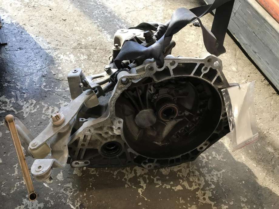 Girkasse manuell til Opel Corsa D 2006-2014  