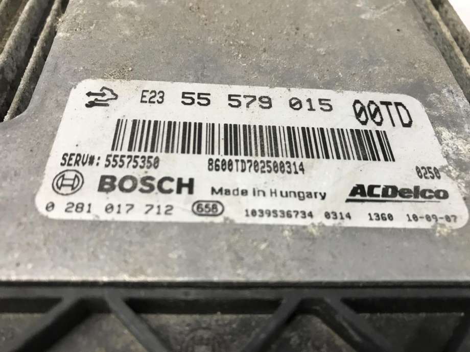 Styreenhet motor til Opel Corsa D 2006-2014  (BOSCH|0281017712|55579015|)