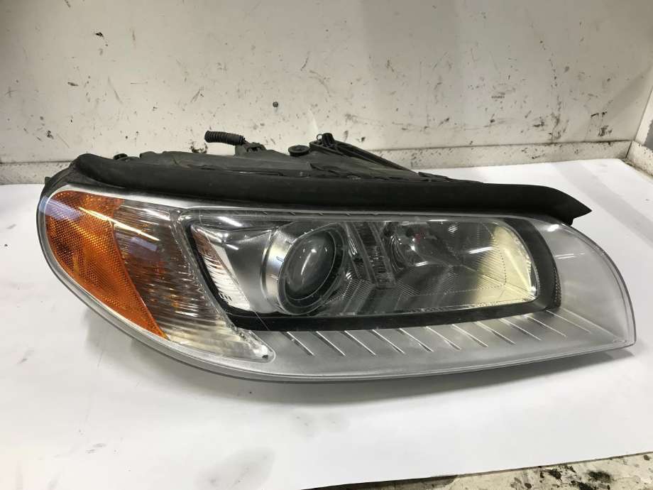 Frontlykt høyre xenon til Volvo V70, 2007-2013 (Type III, Fase 1)  