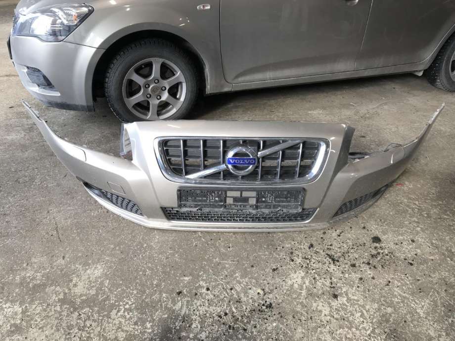 Støtfanger foran til Volvo V70, 2007-2013 (Type III, Fase 1)  