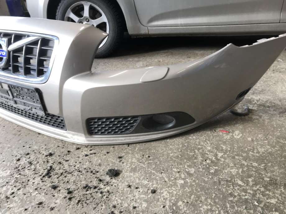 Støtfanger foran til Volvo V70 2007-2013 (Type III, Fase 1)  