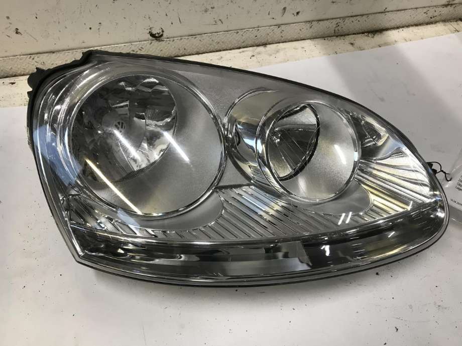 Frontlykt høyre halogen til VW Golf V, Combi, 2003-2008  