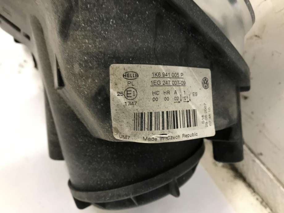 Frontlykt høyre halogen til VW Golf V, Combi 2003-2008  