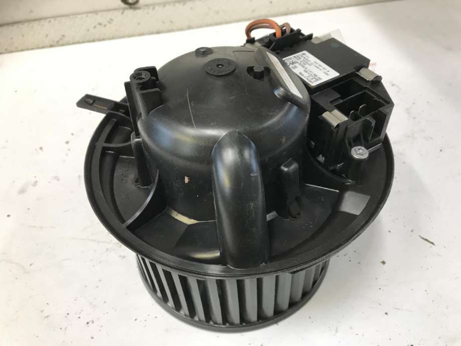 Varmeapparat motor til VW Golf V, Combi, 2003-2008  (DENSO|3C1820015J)