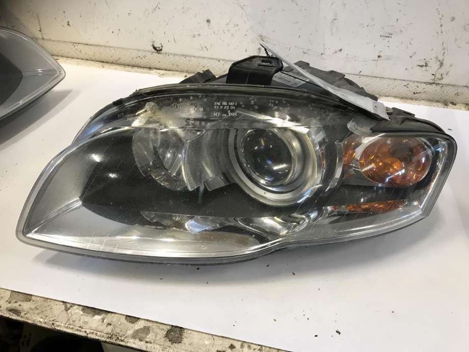 Frontlykt venstre xenon til Audi A4, 2004-2008 (Type III) (B7) (B7) 