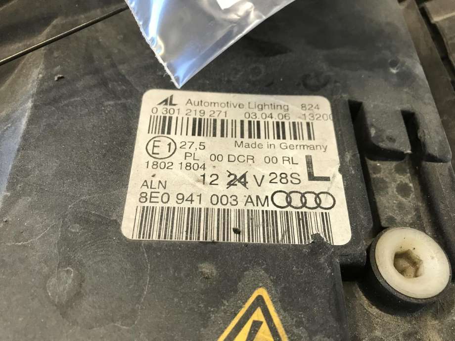 Frontlykt venstre xenon til Audi A4 2004-2008 (Type III) (B7) (B7) 