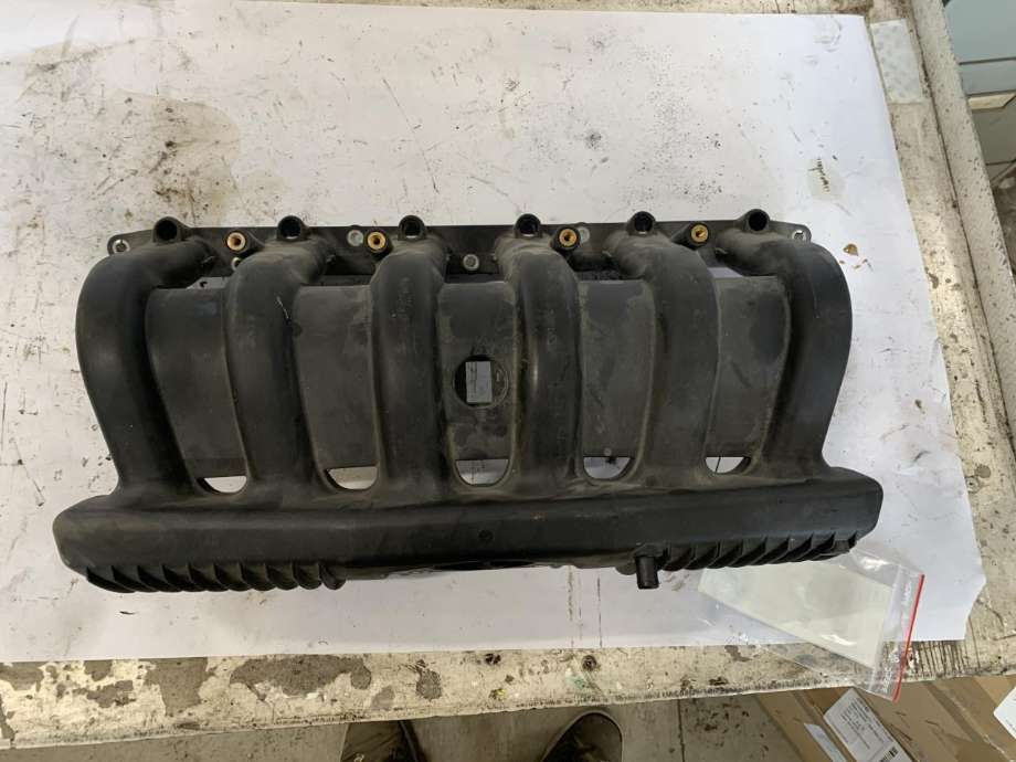 Manifold innsug til BMW 5-Serie 1996-2003 (E39) (E39) 