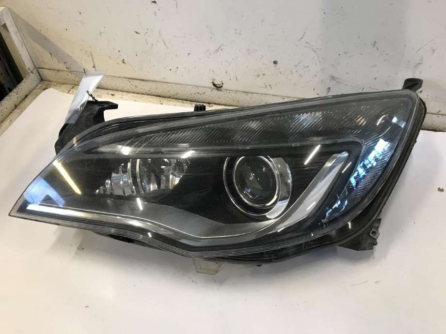 Frontlykt venstre xenon til Opel Astra J, 2010-2015  