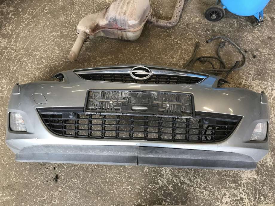 Støtfanger foran til Opel Astra J, 2010-2015  