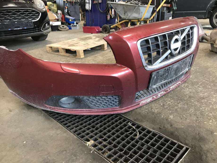 Støtfanger foran til Volvo V70 2007-2013 (Type III, Fase 1)  