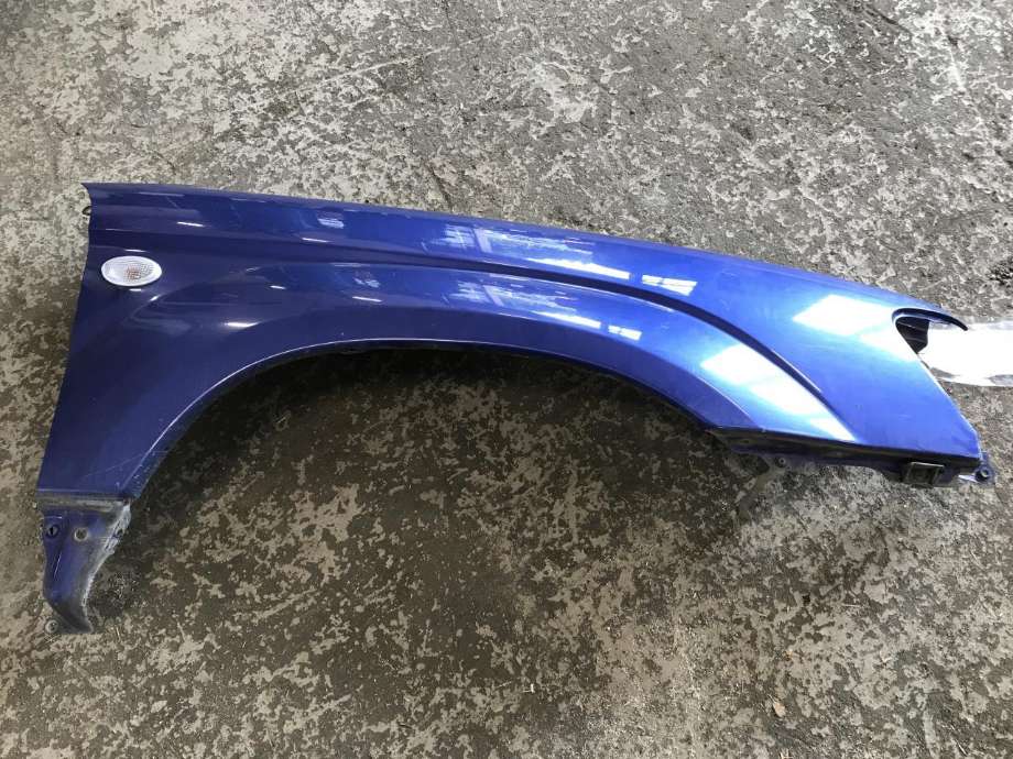 Skjerm høyre foran til Subaru Forester, 2002-2005 (Type II, Fase 1)  