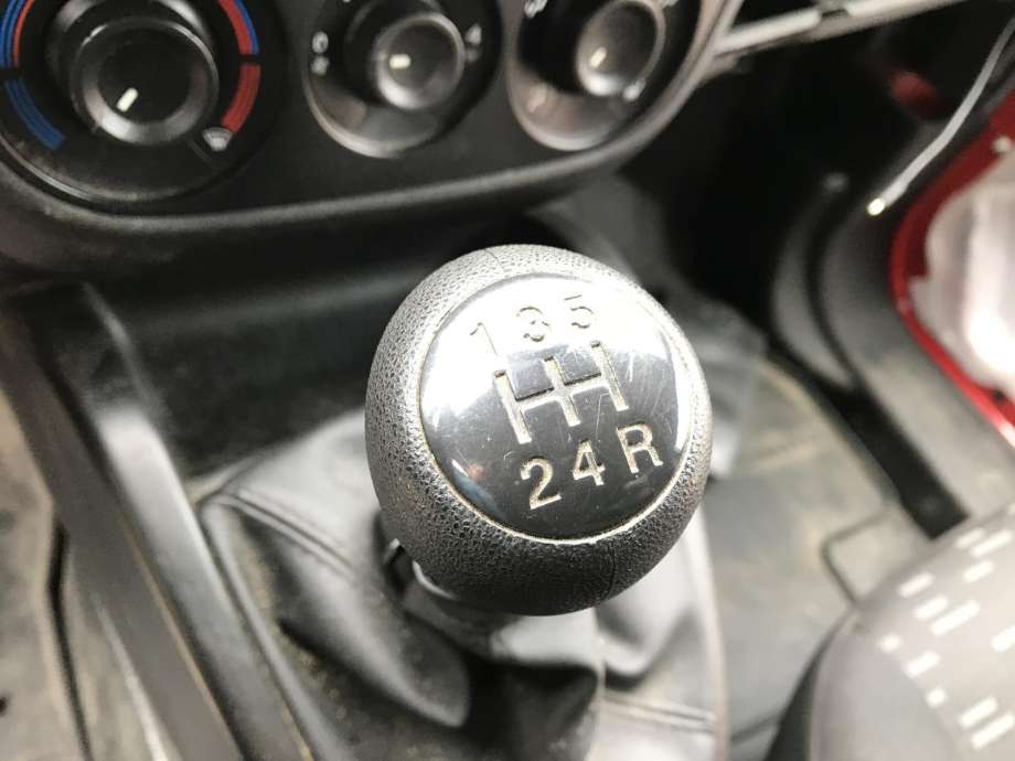 Girkasse manuell til Opel Combo D 2012-2018  