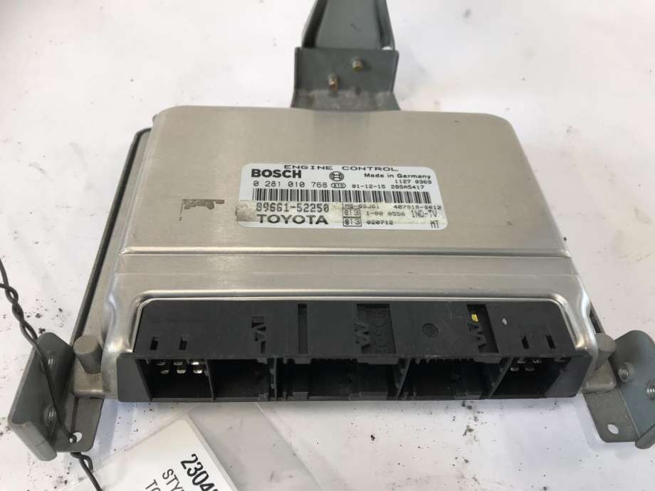 Styreenhet motor til Toyota Yaris Verso, 1999-2007 (BOSCH|89660-52880)