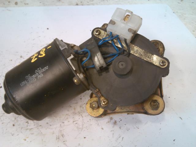 Viskermotor frontrute til Mazda 626, 1983-1987 (GC) (GC) (849050-1921)