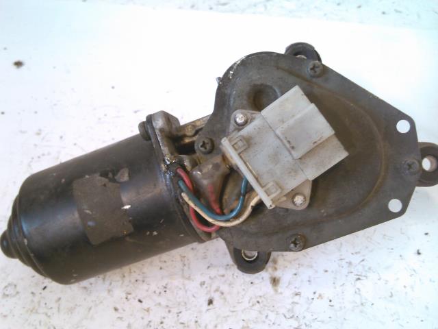 Viskermotor frontrute til Nissan King Cab, 1986-1998 (D21) (D21) 