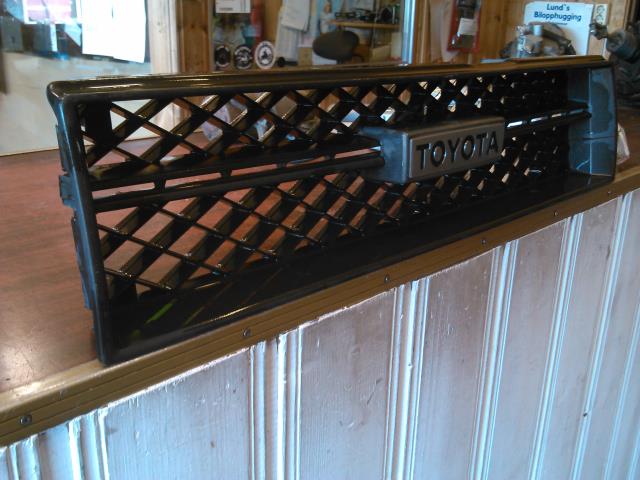 Grill til Toyota Carina 1978-1981  