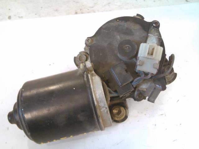 Viskermotor frontrute til Toyota Carina 1982-1991  