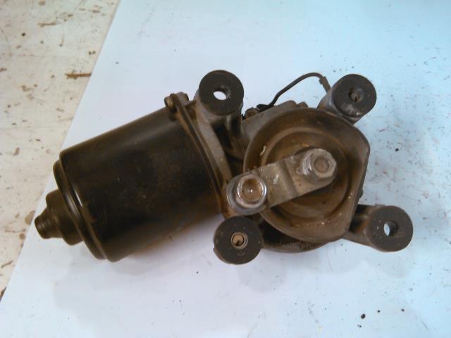 Viskermotor frontrute til Toyota Corolla, 1982-1987 (KE80) (KE80) 