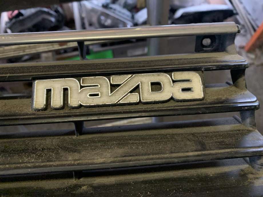 Grill til Mazda 626 1976-1982 (CB) (CB)
