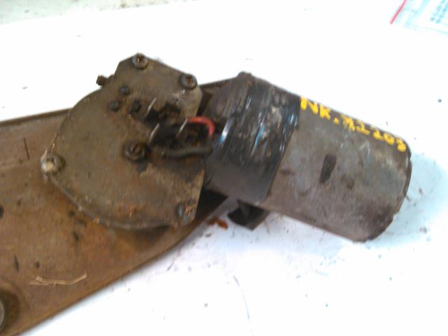 Viskermotor frontrute til Opel Kadett D 1980-1984