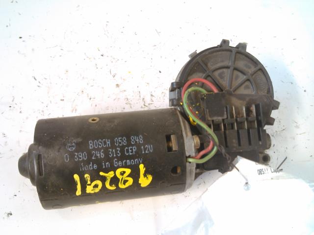 Viskermotor frontrute til Volvo 440 1989-1996  