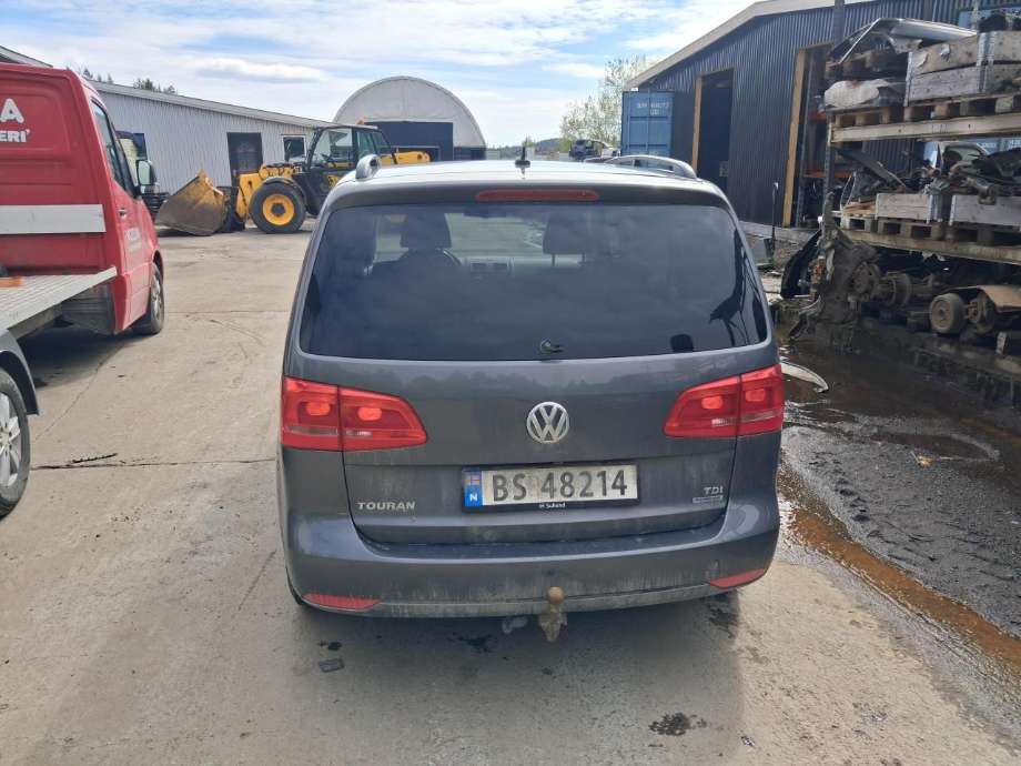 VW Touran, 2010-2015 (Type I, Fase 3)  delebil , Motorkode: CAYC, Girkassekode: NQE