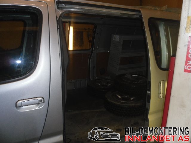 Toyota Hiace 2007-2012 (Fase 3) , Motorkode: , Girkassekode: