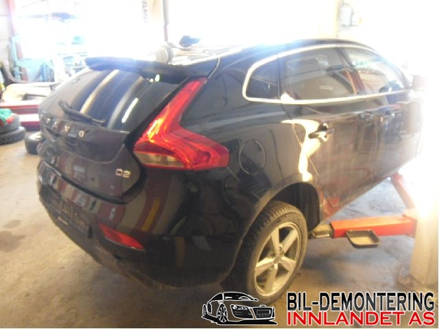 Volvo V40 2012-2019 , Motorkode: , Girkassekode: 